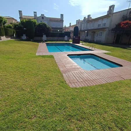 Cambrils Adosado Con Piscina 4 Habitaciones, 8 Huespedes Dış mekan fotoğraf